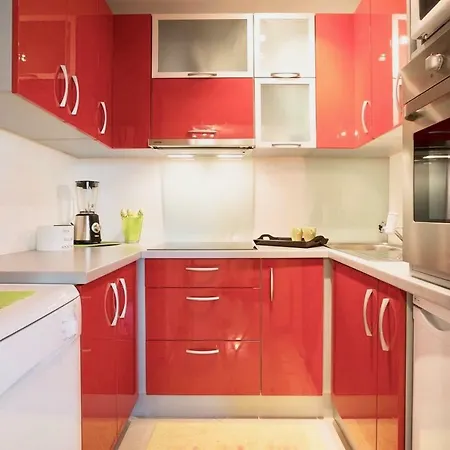 Charming 2-bedroom Apartament *
