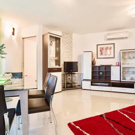 Charming 2-bedroom